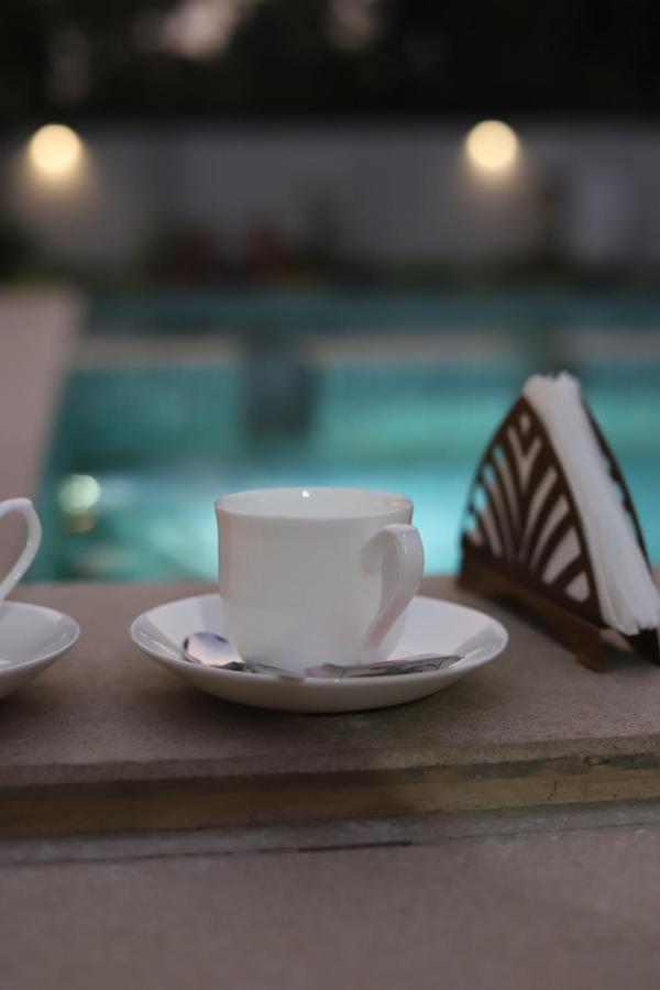 Seeheim Resorts Атхирапали Екстериор снимка